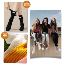 Cargar imagen en el visor de la galería, Calcetines con manitas magnéticas
- Ozerty